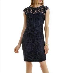 Monique Lhullier above the knee semi-open back sweetheart lace dress size 0/2